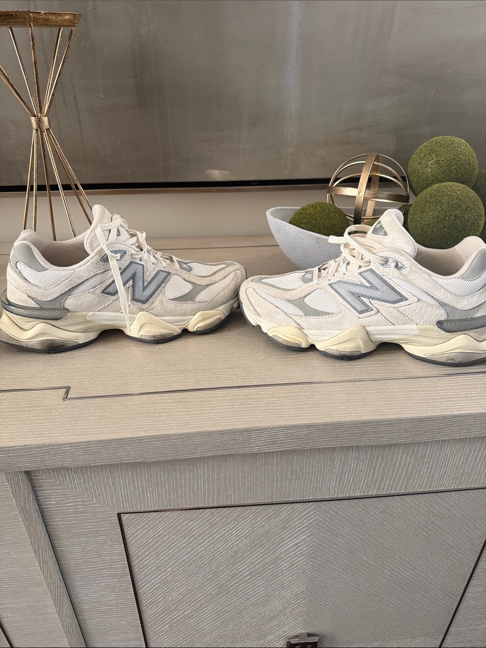 New Balance Women's Cream and Gray Chunky Sneaker